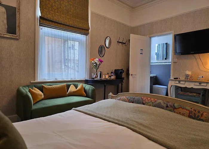 Ashburton House - B&B