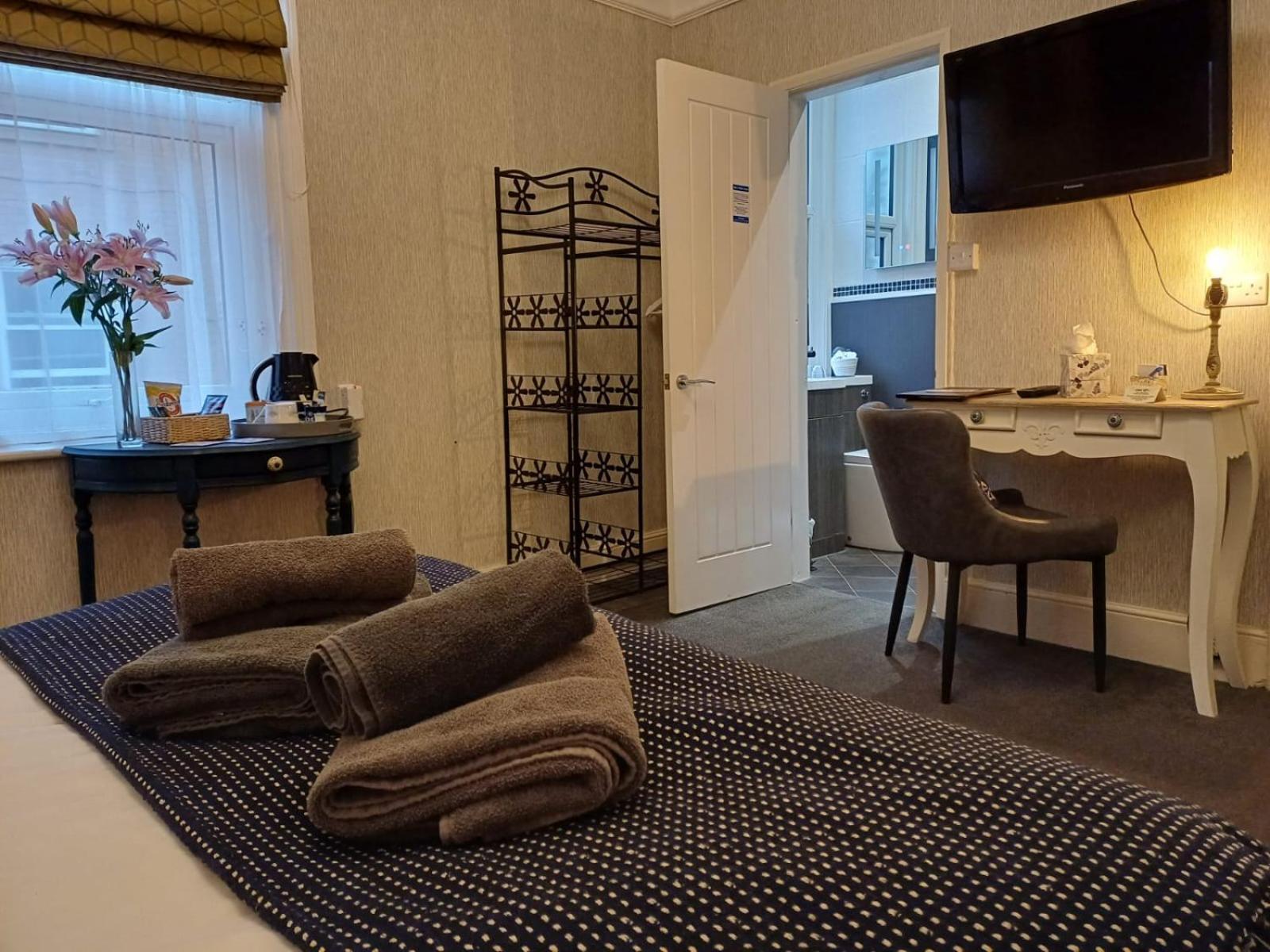 Гостевой дом Ashburton House - Скарборо