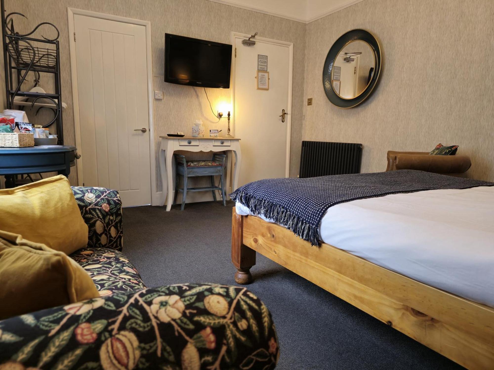 Гостевой дом Ashburton House - 4*